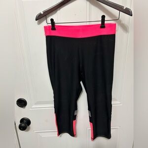NWOT RBX Black Capri Leggings with Hot Pink Waistband